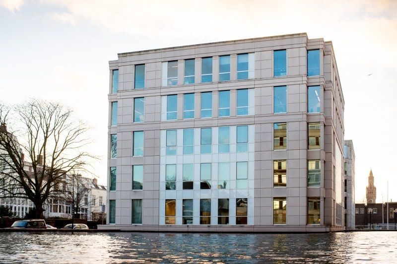 Kancelářská budova Monchyplein skupiny PPF v Haagu