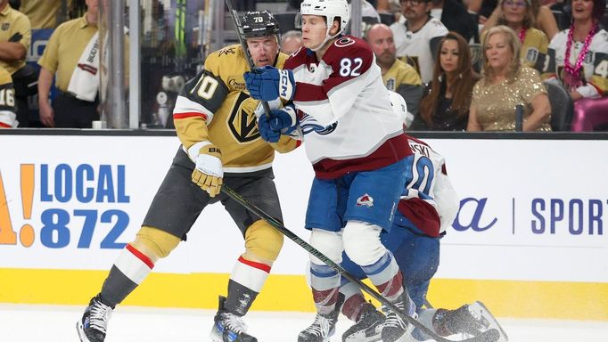 Ivan Ivan při své premiéře v NHL