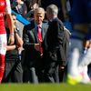 Chelsea manager Jose Mourinho and Arsenal manager Arsene Wenger shake hands before the match