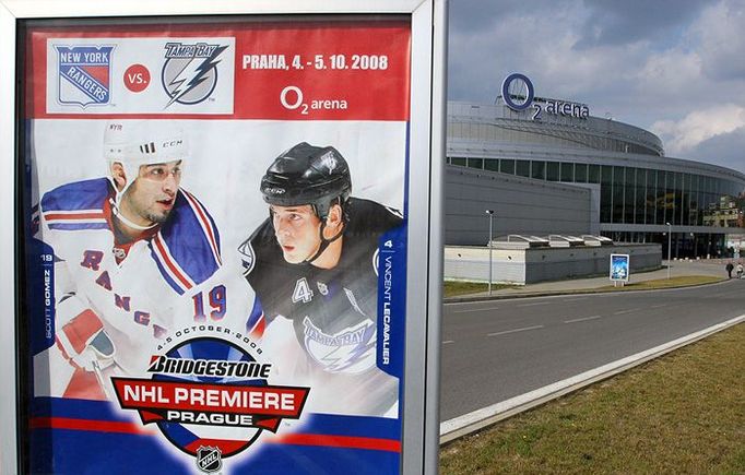 Zápasy NHL mezi týmy New York Rangers a Tampa Bay začínají o víkendu shodně vždy v 18h a každé mužstvo si zahraje jedno utkání jako "domácí" tým.