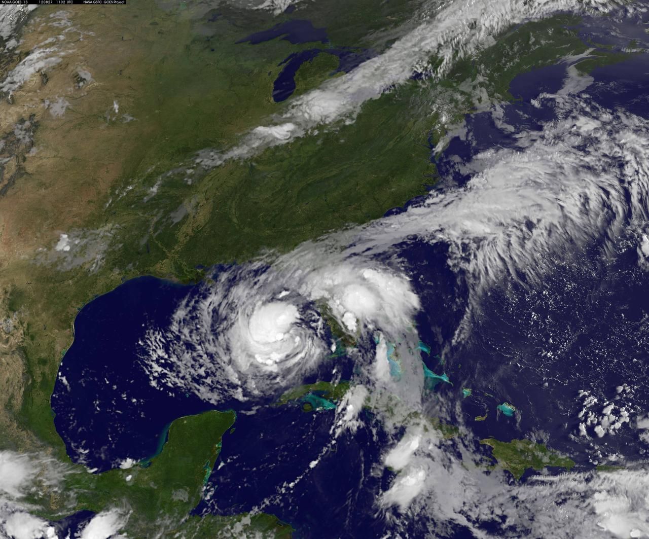 Satelitní záběr tropické bouře Isaac
