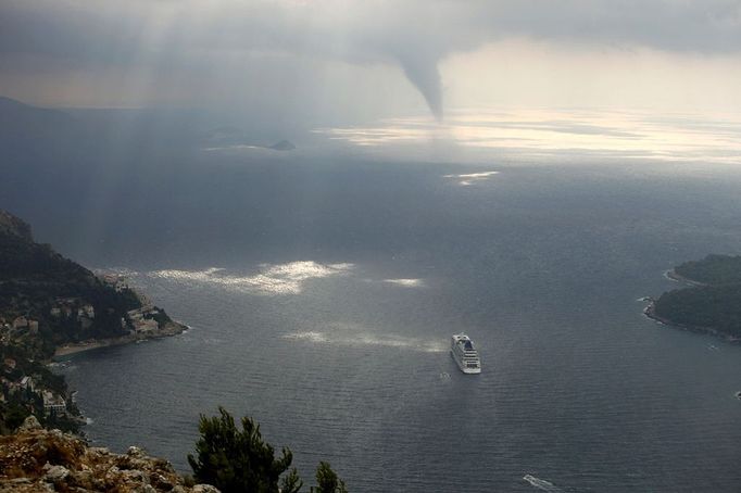 WATERSPOUT IN THE ADRIATIC SEA ADRIATIC SEA DALMATIA COAST CROATIA 07 October 2011 WATERSPOUT IN THE ADRIATIC SEA ADRIATIC SEA DALMATIA COAST CROATIA DUBROVNIK CROATIA 07 October 2011