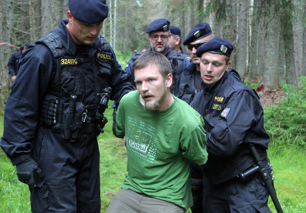 Zásah policie v šumavském hvozdu