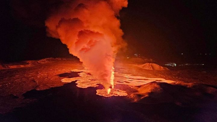 Sopka na Islandu opět chrlí lávu. Jde o třetí erupci za dva měsíce