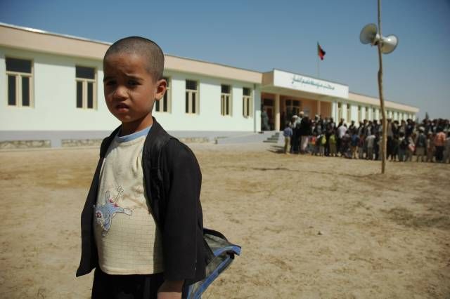 Člověk v tísni slaví