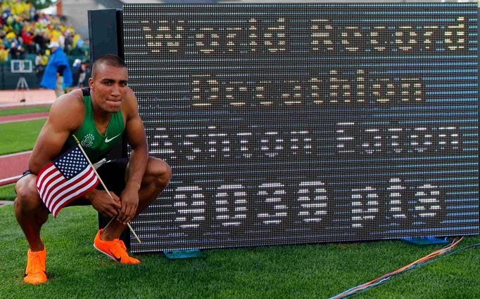 Ashton Eaton s hodnotou nového světového rekordu