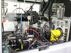 Laboratoř se speciálním měřícím zařízením, které je učené pro vývojové zkoušky vstřikovacích systémů.