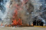 Venezuelská vláda vyhlásila od pátku v souvislosti s volbami zákaz protestů. Násilnosti v zemi stižené těžkou ekonomickou krizí ale neustaly.