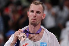 Historický úspěch českého atleta. Štefela má bronz z mistrovství světa