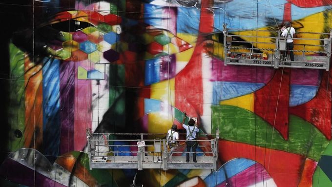 Pocta O. Niemeyerovi aneb Jak se dělá obří graffiti
