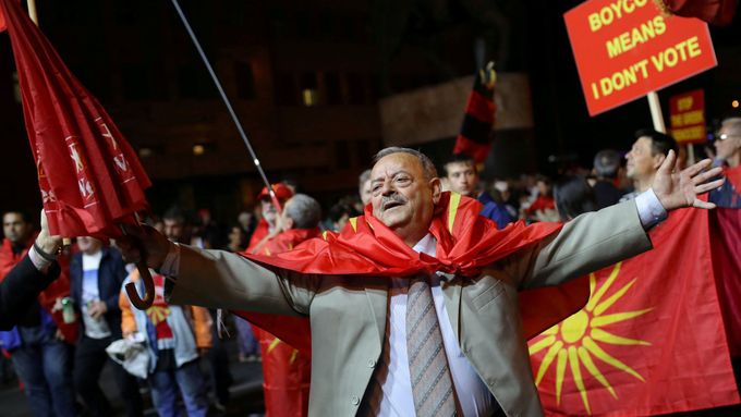 Protesty proti referendu o změně názvu Makedonie.