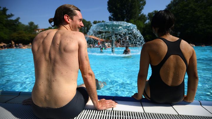 Vlna veder sílí. Ve čtvrtek může být až 36 stupňů, varují meteorologové