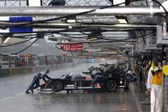 V Le Mans pršelo, voda kazila časy v kvalifikaci