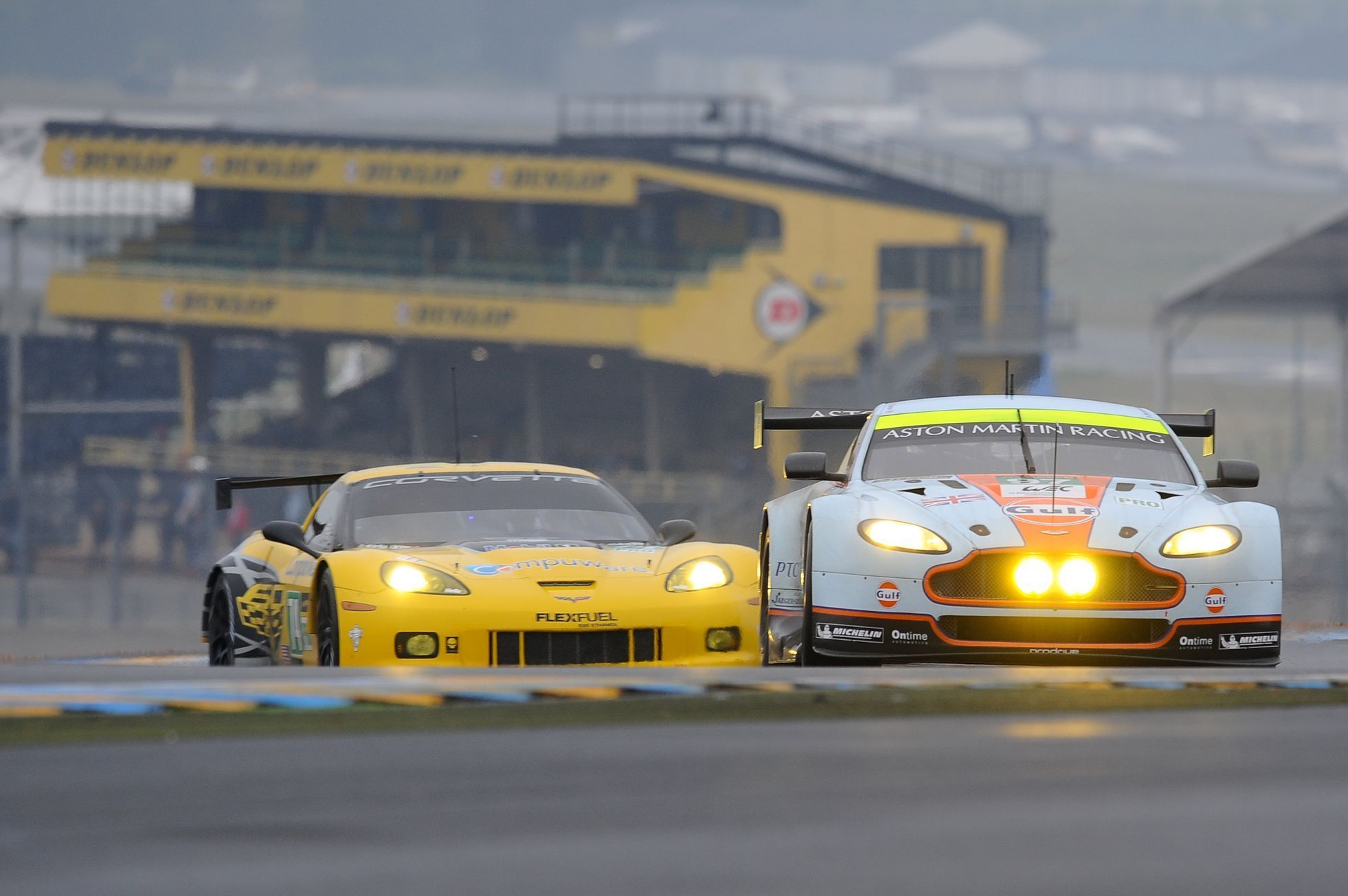 Le Mans 2013, testy: Aston Martin Vantage V8 a Chevrolet Corvette C6-ZR1