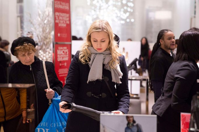 Obchodní dům Macy's v New Yorku nabízí hlavně módu a doplňky.