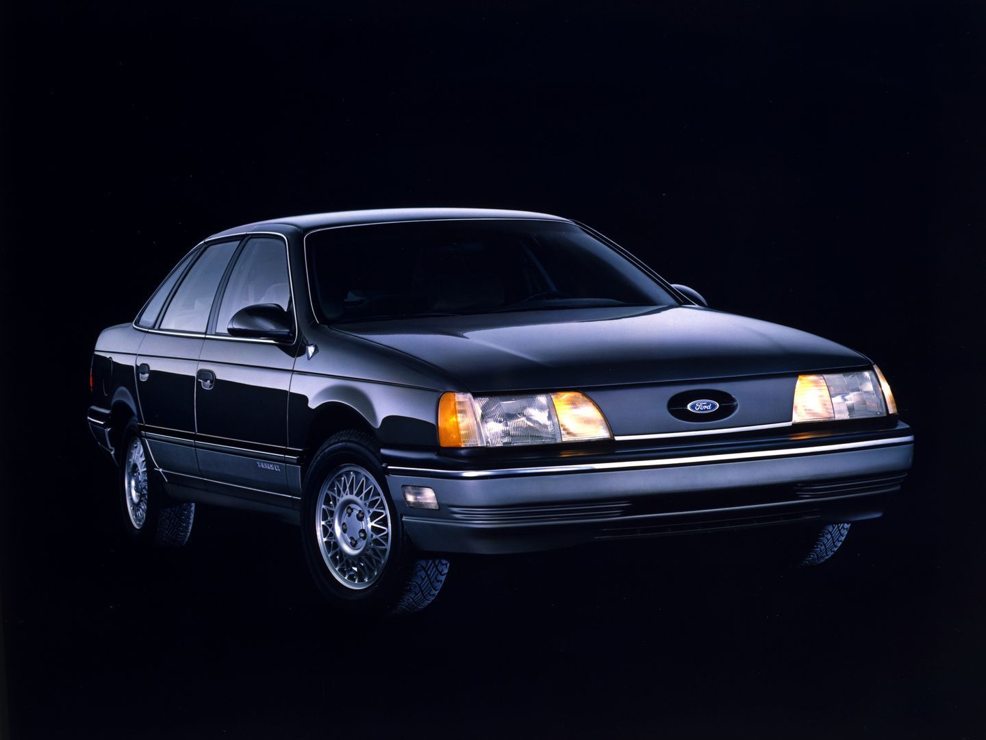 Ford Taurus