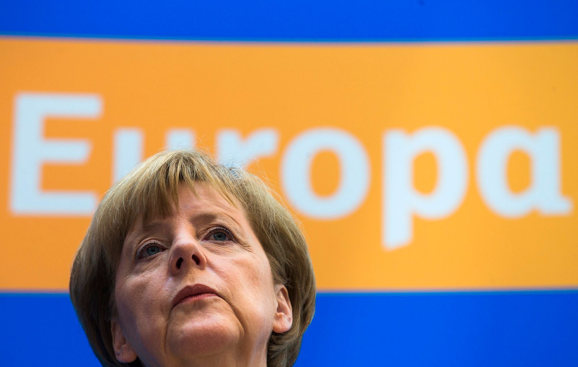 Německá kancléřka Angela Merkelová po eurovolbách v Berlíně.