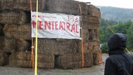 Prvnímu ročníku Menteatrálu, divadelního festivalu mentálně postižených, předcházelo čtrnáct dnů intenzivních příprav.
