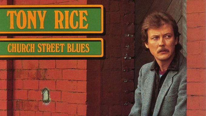 Tony Rice hraje skladbu Church Street Blues, kterou natočil začátkem 80. let.