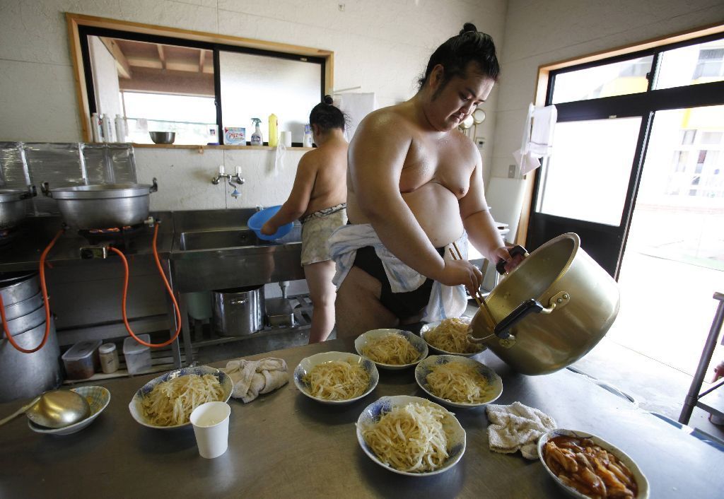 Japonští sumo na "letním táboře"