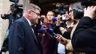 Jan Jakob (TOP 09) ve volební štábu koalice Spolu, druhý den voleb do Poslanecké sněmovny, 4. října 2025, Praha.