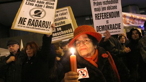 Za svou pravdou stát. Včera na Národní třídě