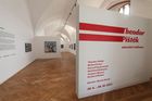 Až do konce října je v zámecké jízdárně v Hluboké nad Vltavou k vidění výstava Senzační realismus, zaměřující se především na realistická díla Theodora Pištěka a některých zahraničních autorů.
