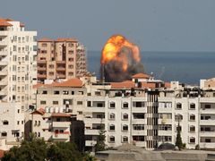 Plameny po útoku Izraele v Gaze