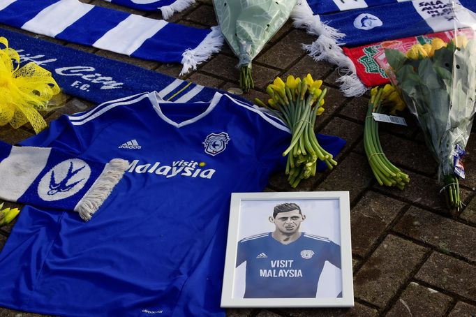 Soccer Football - Cardiff City - Cardiff City Stadium, Cardiff, Britain - January 23, 2019   General view of tributes left outside the stadium for Emiliano Sala  REUTERS/