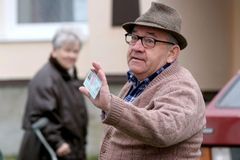 Průměrnému Čechovi je 40. O čtyři víc než před 15 lety