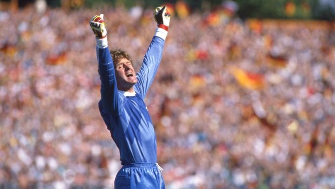 Eike Immel ve svém životě dokráčel až na vrchol. O to bolestnější byl jeho pád.