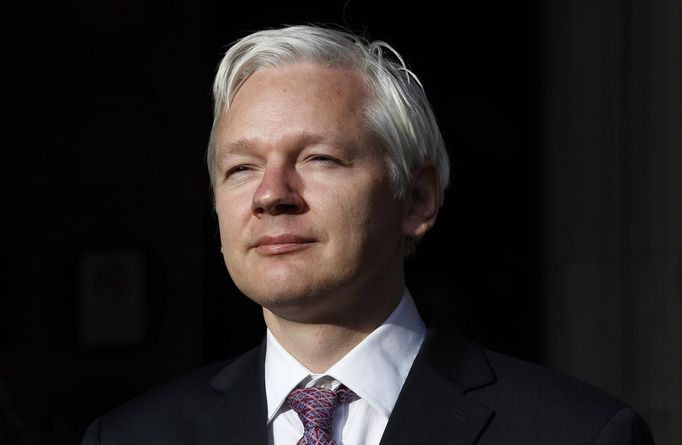 Julian Assange, zakladatel serveru WikiLeaks, na snímku z 5. prosince 2011.