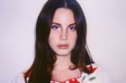 Recenze: Z Lany Del Rey se stala jedna z mála rozpoznatelných zpěvaček, i když hity už nenabízí