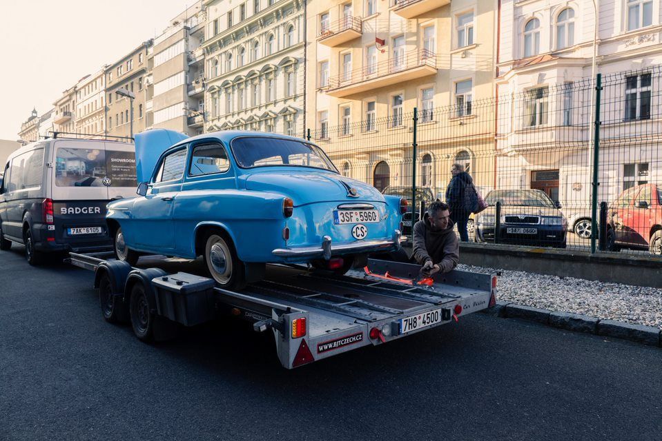 Robot Osaka Oldtimer Express 2025 NTM + prezident Petr Pavel