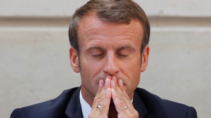 Konec imámů z ciziny. Macron chce, aby se islámští duchovní učili ve Francii