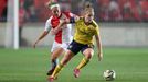 Liga mistryň, Slavia - Arsenal: Kim Littleová a Franny Černá