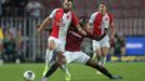 Josef Hušbauer a Georges Mandjeck v derby Sparta - Slavia v 10. kole první ligy