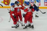 Češi porazili Kazachstán 5:1 a  zůstali bez bodové ztráty na třetím místě skupiny B za Švýcarskem a Kanadou.