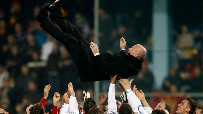 ROČENKA Trnitá cesta k úspěchu. Jak Češi vybojovali Euro 2012
