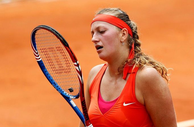 Česká tenistka Petra Kvitová je smutná během French Open 2011.