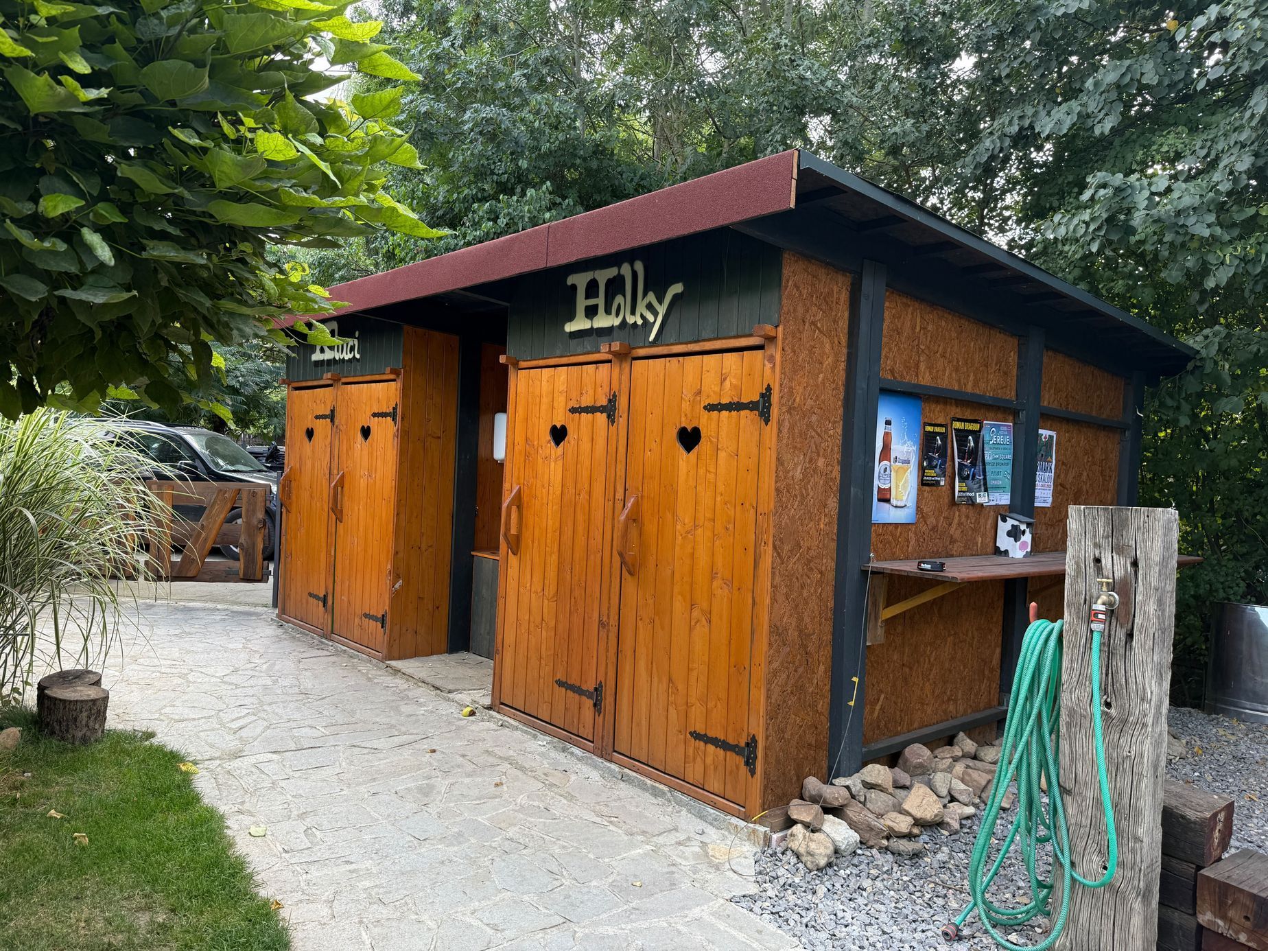 The Garden, bistro, jídlo, Srbsko, příroda, zahrada