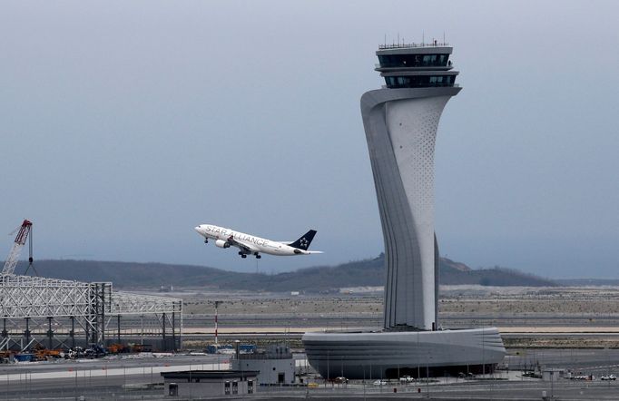 Letadlo turecké společnosti Turkish Airlines, které jsou součástí aliance leteckých dopravců Star Alliance