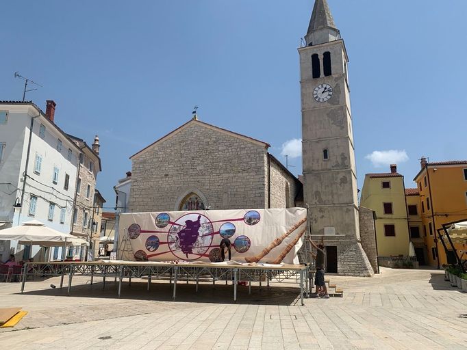 Přípravy na další z řady kulturních a gastrofestivalů v plném proudu (Fažana, Istrie).