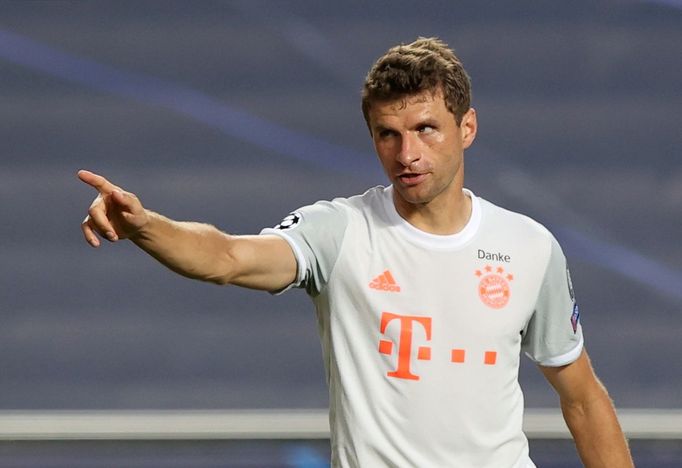 Thomas Müller slaví gól ve čtvrtfinále LM Barcelona - Bayern