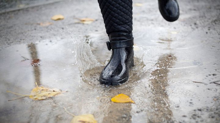 Víkendové počasí připomene blížící se podzim. Zaprší a teploty spadnou k 15 stupňům