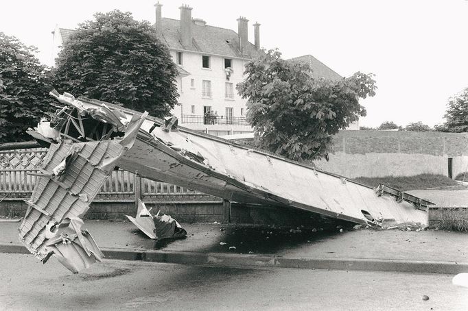 Letecká nehoda v roce 1973. Nadzvukový letoun Letoun Tupolev 144 z éry SSSR.