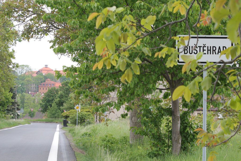 Zámek v Buštěhradě