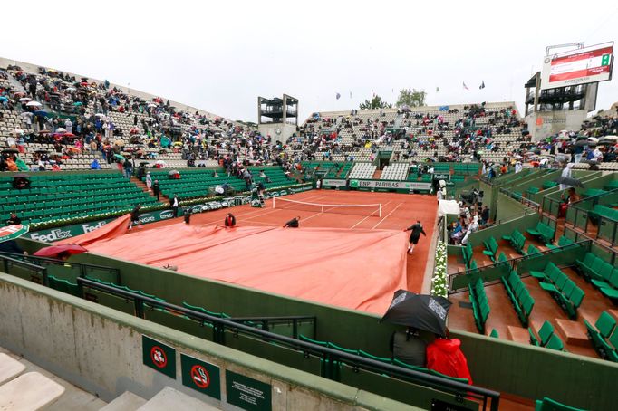 Centrální dvorec na French Open 2015