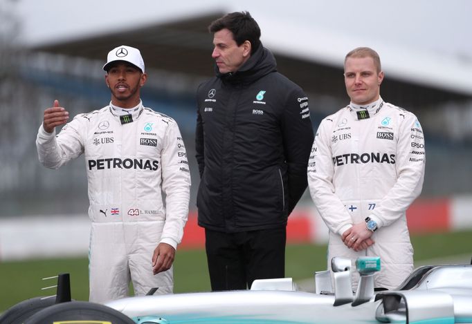 F1 2017: Lewis Hamilton, Toto Wolff a Valtteri Bottas - Mercedes W08 EQ Power+