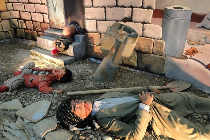 Diorama of Victims of Saddam-Era Chemical Attack - Bomb Casing Authentic - Halabja - Kurdistan - Iraq anfal halabja museum memorial